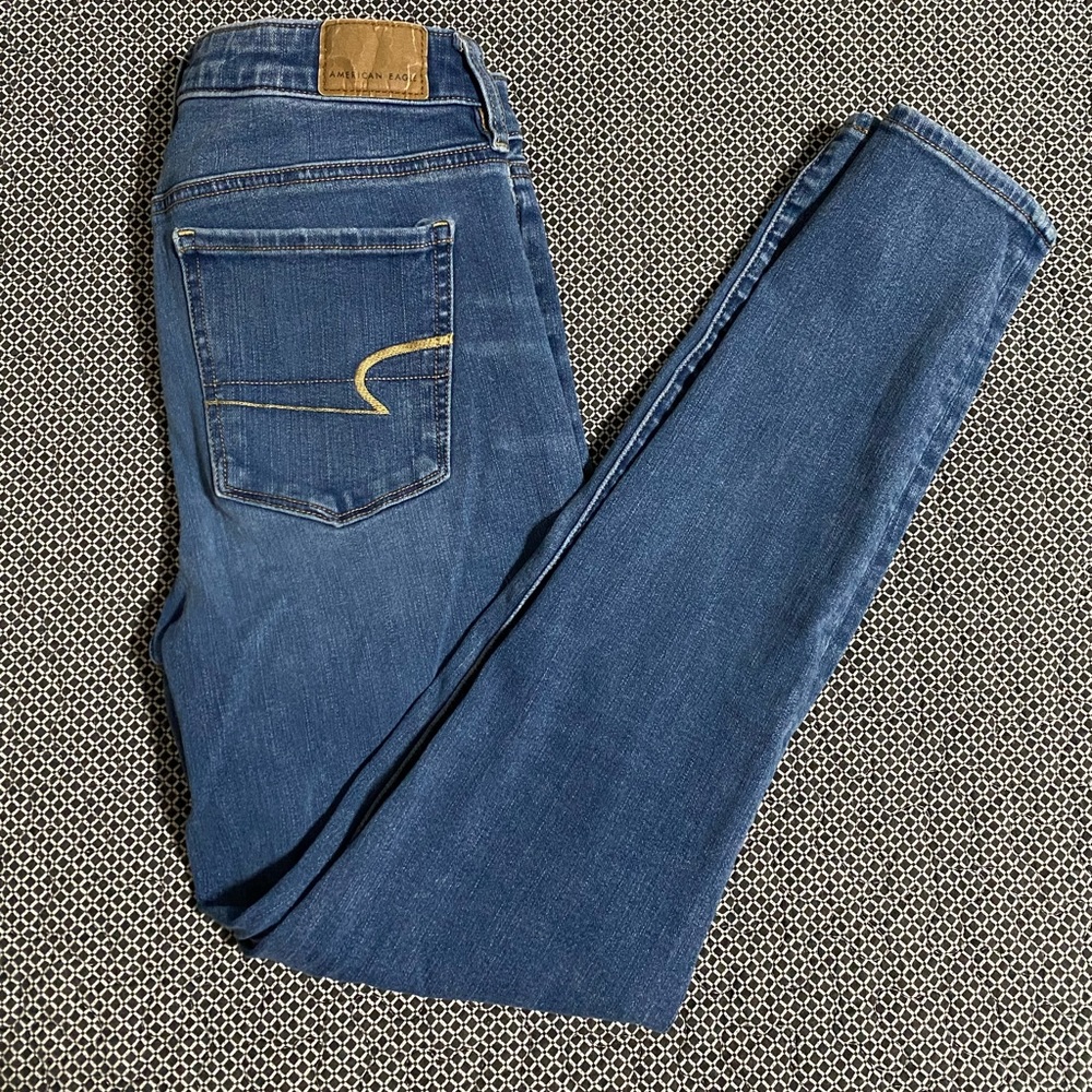 American Eagle Next Level Stretch skinny jeans size 4